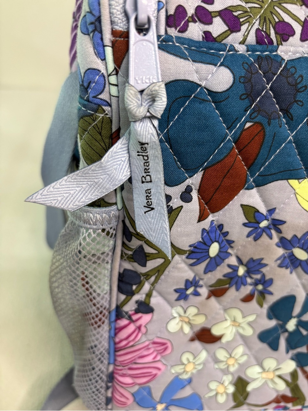Vera Bradley Quilted Bengal Lily Lunch Box in Lavender, Pink, Blue - Picture 6 of 7